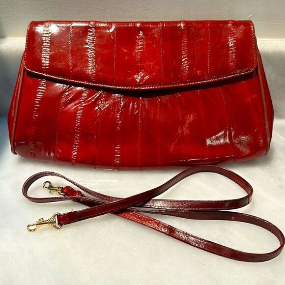 Beautiful Genuine Vintage 70’s Red Eel Skin Leather Crossbody Bag or Clutch - Picture 1 of 4